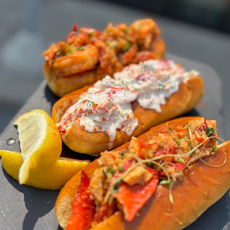 Delicious Cobbler: A Southern Soul-Food Favorite